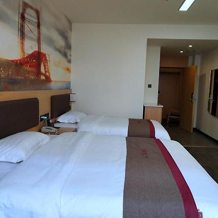 Thank Inn Plus Hotel Jiangxi Fuzhou Jinxi County Government Square Exterior foto